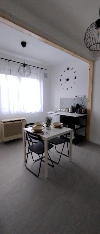 Blue Moon Apartman Еґер Екстер'єр фото