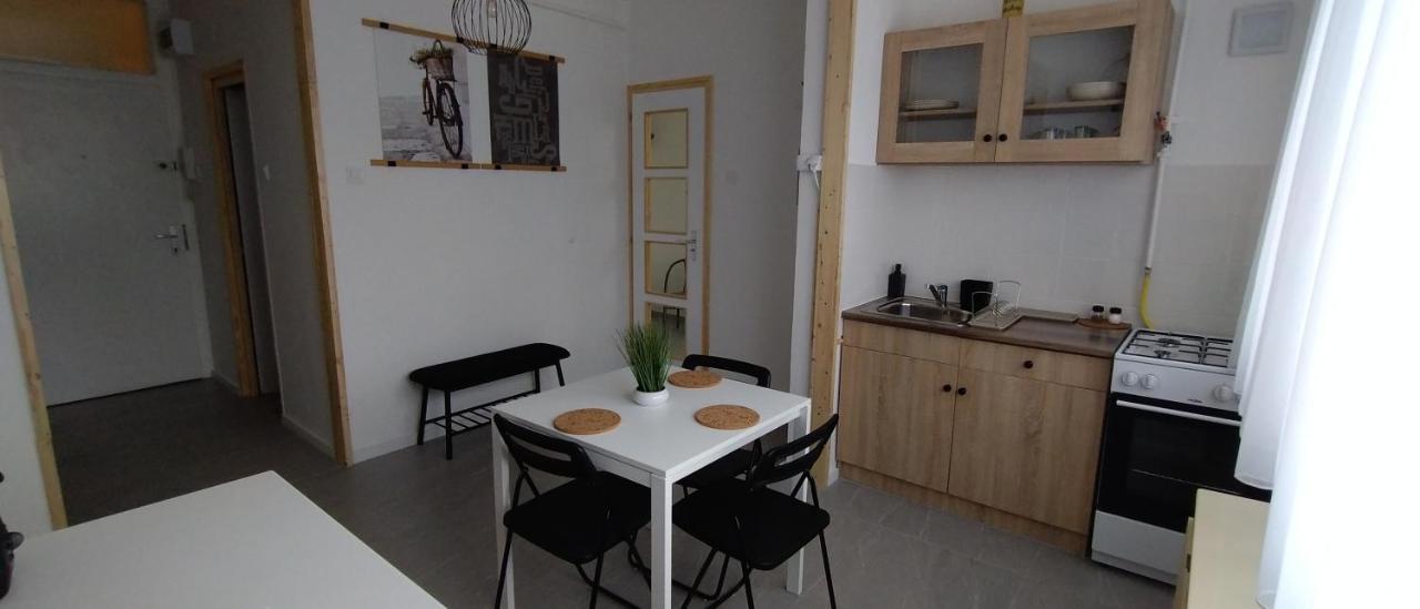 Blue Moon Apartman Еґер Екстер'єр фото
