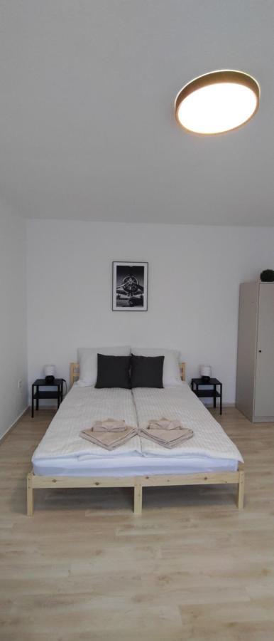 Blue Moon Apartman Еґер Екстер'єр фото